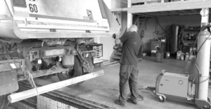 Garage poids lourds réparation carrosserie ponçage chez Green Flag Services