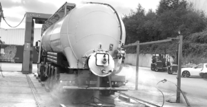 Station de lavage camion citerne à Laval en Mayenne chez Green Flag Services