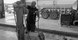 Poste de soudure garage poids lourds chez Green Flag Services